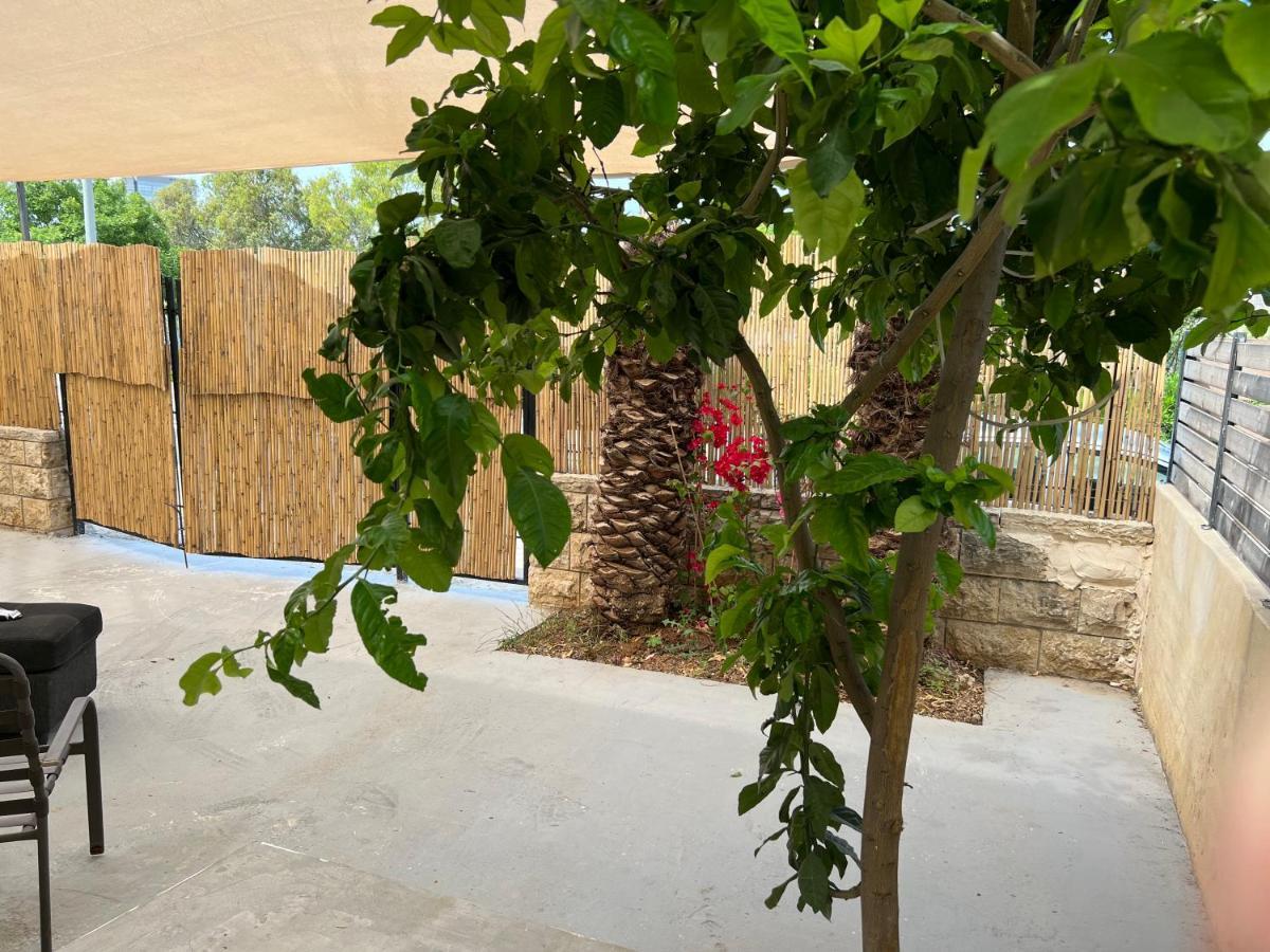 סוויטות האריה Appartamento Haifa Esterno foto